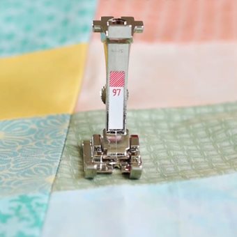 Bernina 570 QE tanzer lana 6